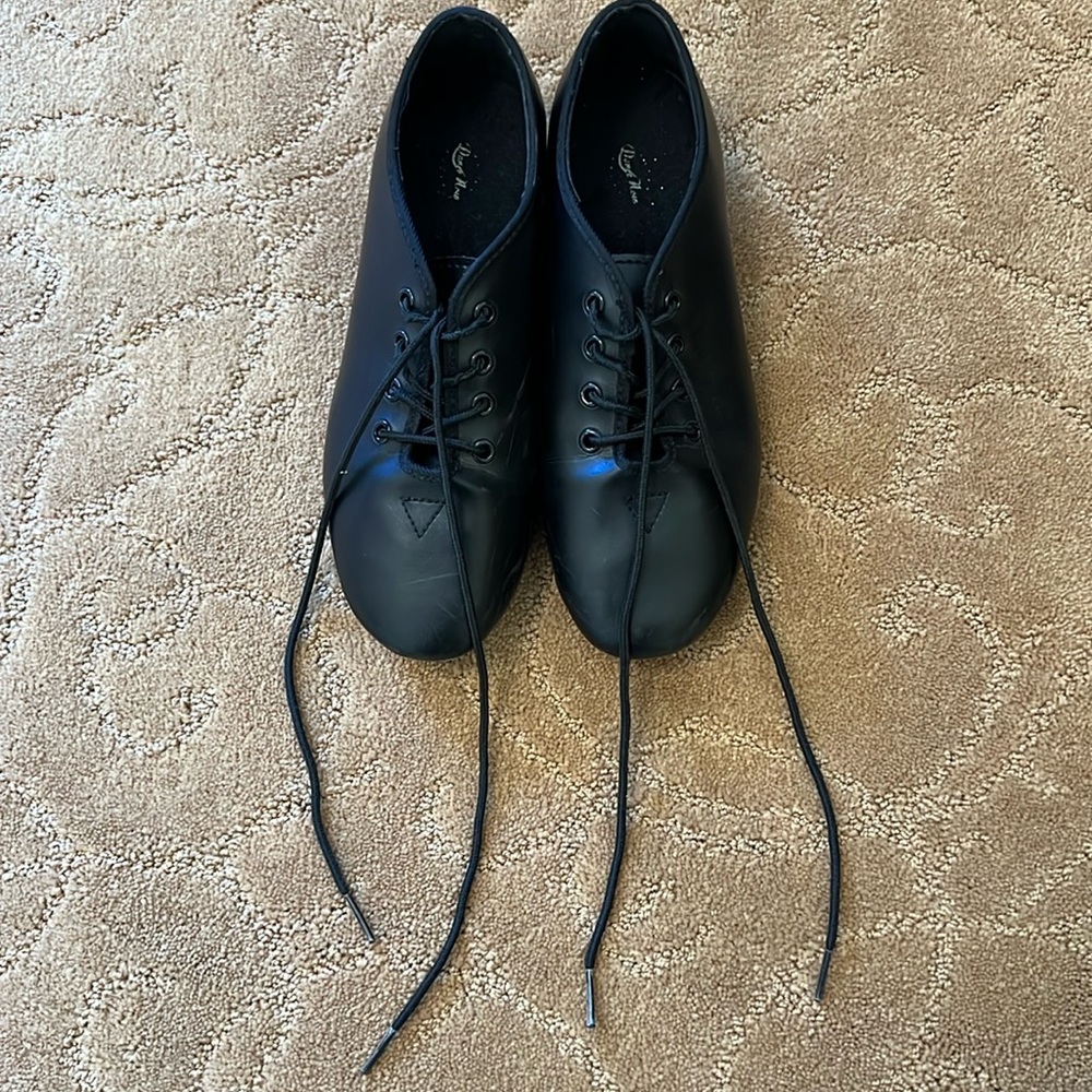 Tap shoes